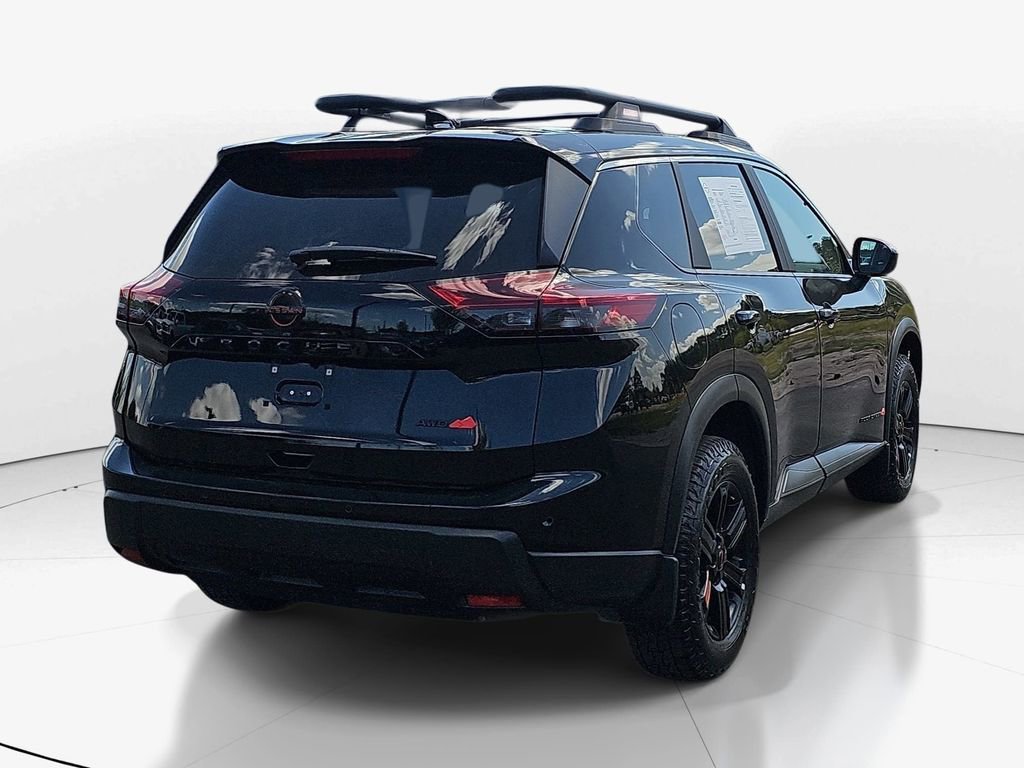 Used 2025 Nissan Rogue SV image 5
