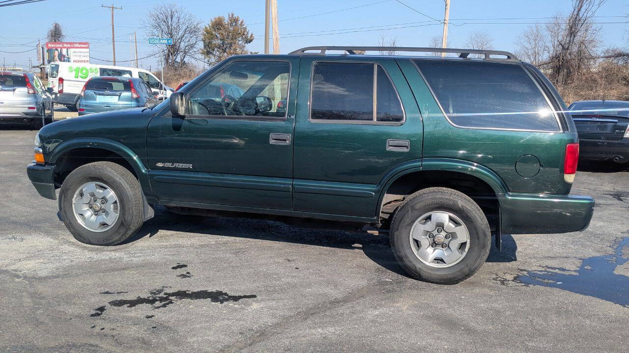 Used 2002 Chevrolet Blazer LS w/ Preferred Equipment Group image 14