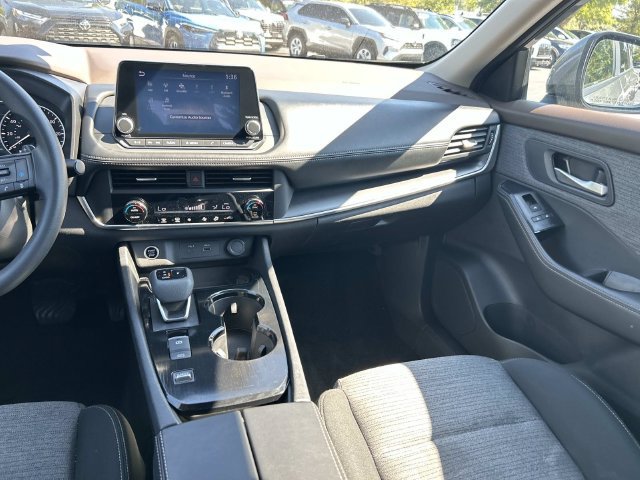 Used 2023 Nissan Rogue SV FWD image 17