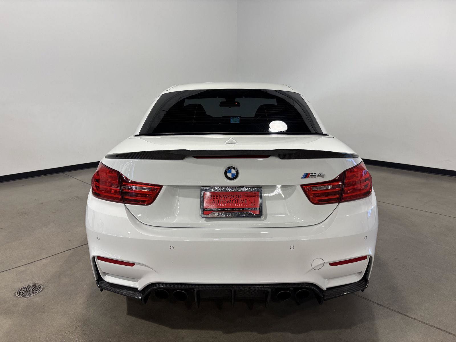 Used 2017 BMW M4 Convertible RWD image 4