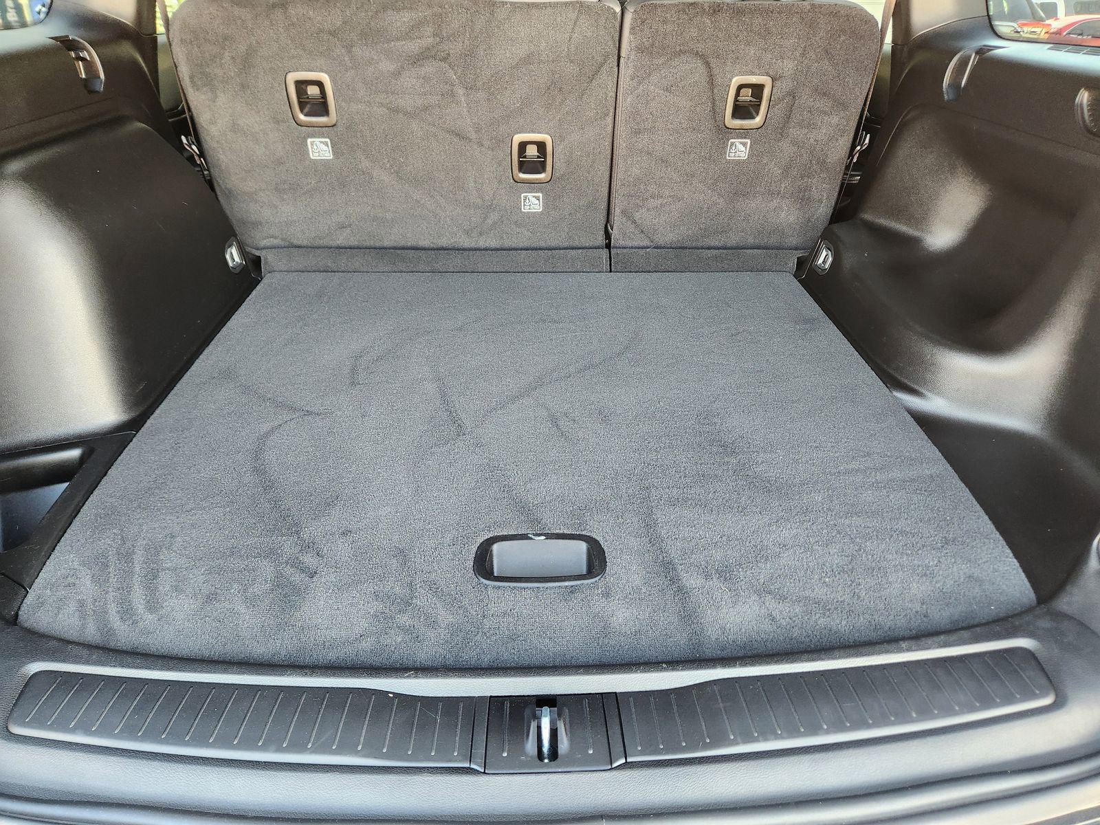 Used 2025 Jeep Grand Cherokee Laredo w/ Luxury Tech Group I image 35