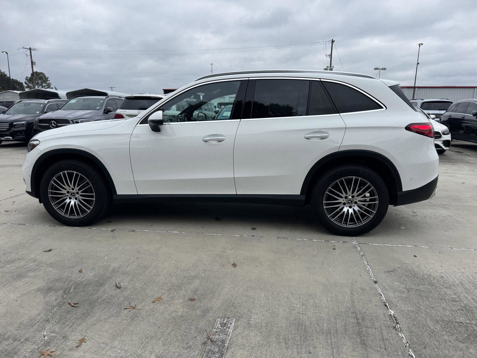 Certified 2025 Mercedes-Benz GLC 300 image 16