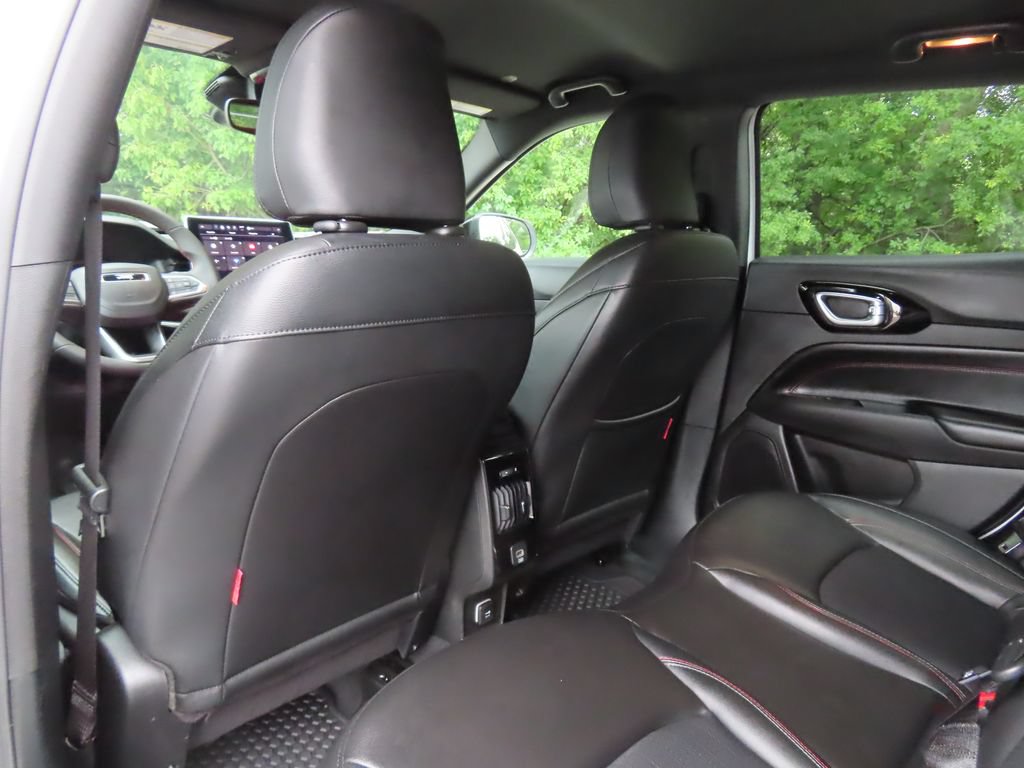 Certified 2025 Jeep Compass Trailhawk AWD/4WD image 24