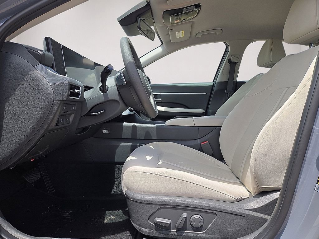 Used 2025 Hyundai Sonata SEL FWD image 21