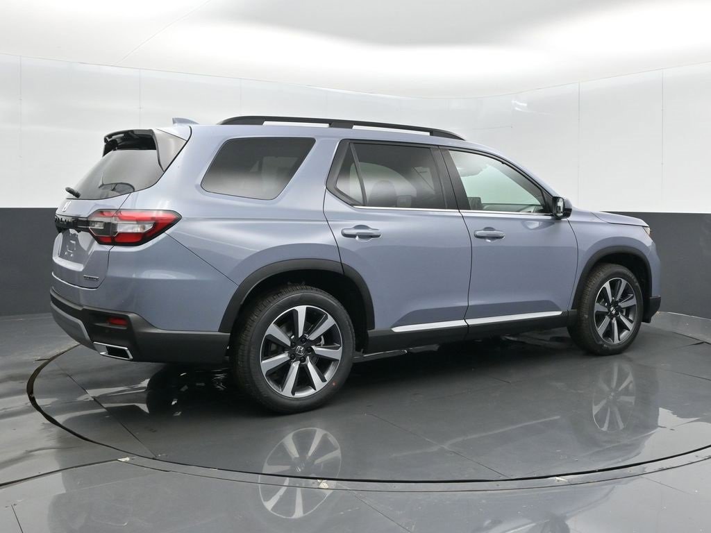 New 2025 Honda Pilot Touring image 22