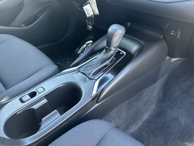 Used 2025 Toyota Corolla LE FWD image 36