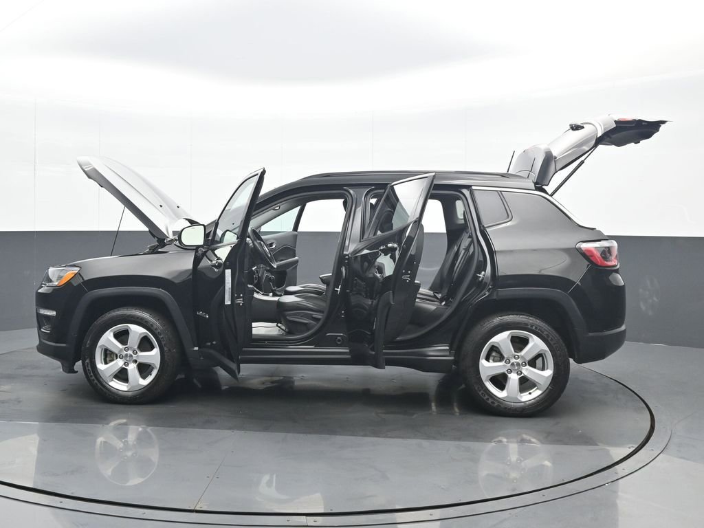 Used 2019 Jeep Compass Latitude AWD/4WD image 37