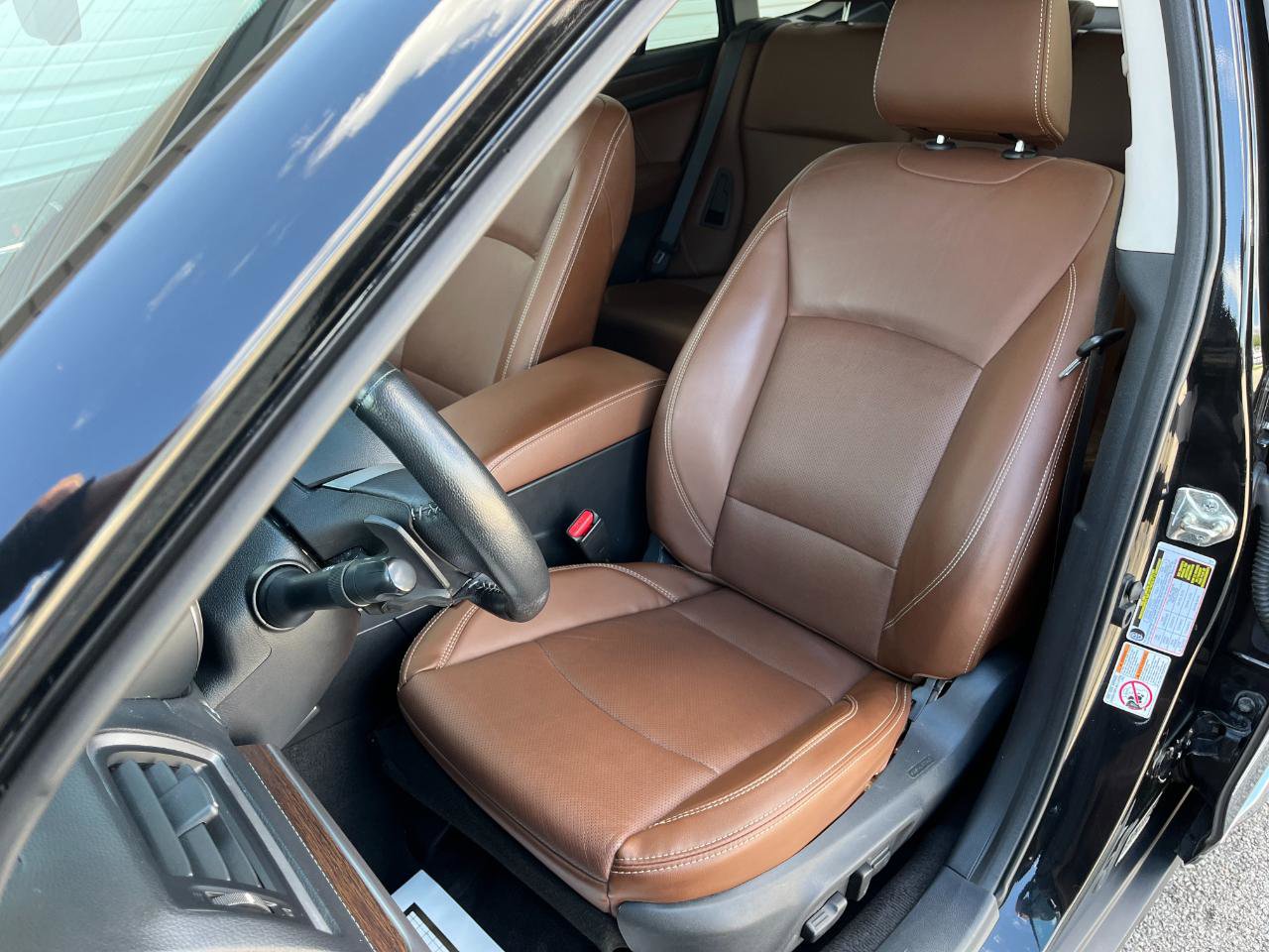 Used 2018 Subaru Outback 3.6R Touring AWD/4WD image 12