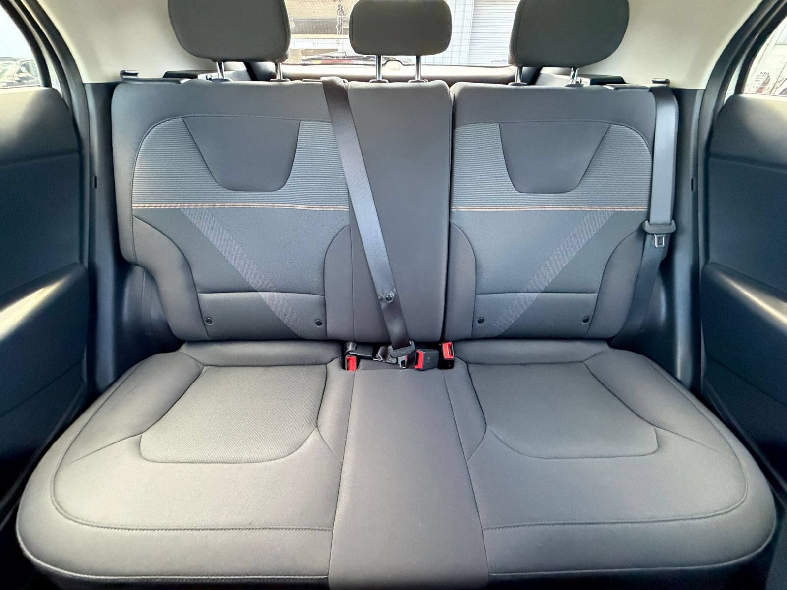 Used 2026 Kia Niro LX FWD image 36