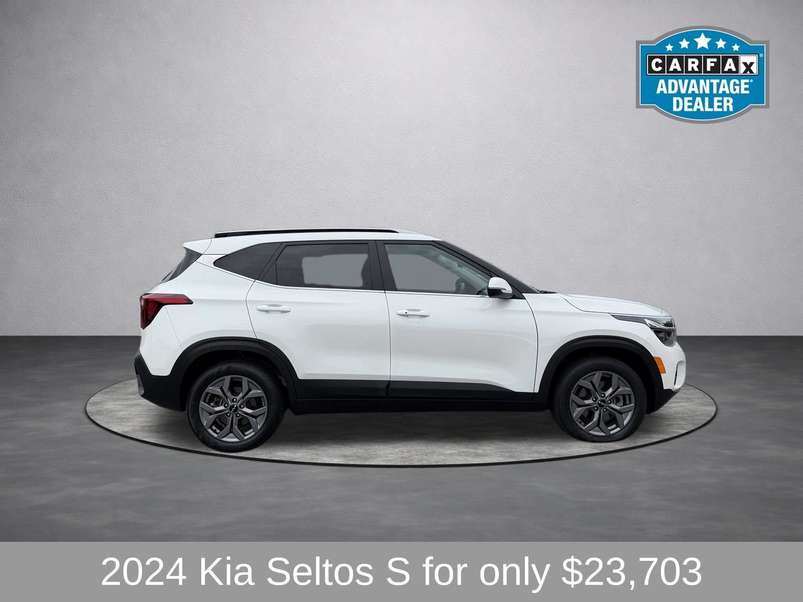 Used 2024 Kia Seltos S AWD/4WD image 2