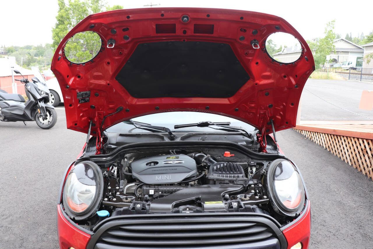 Used 2014 MINI Cooper 2-Door Hardtop FWD image 11