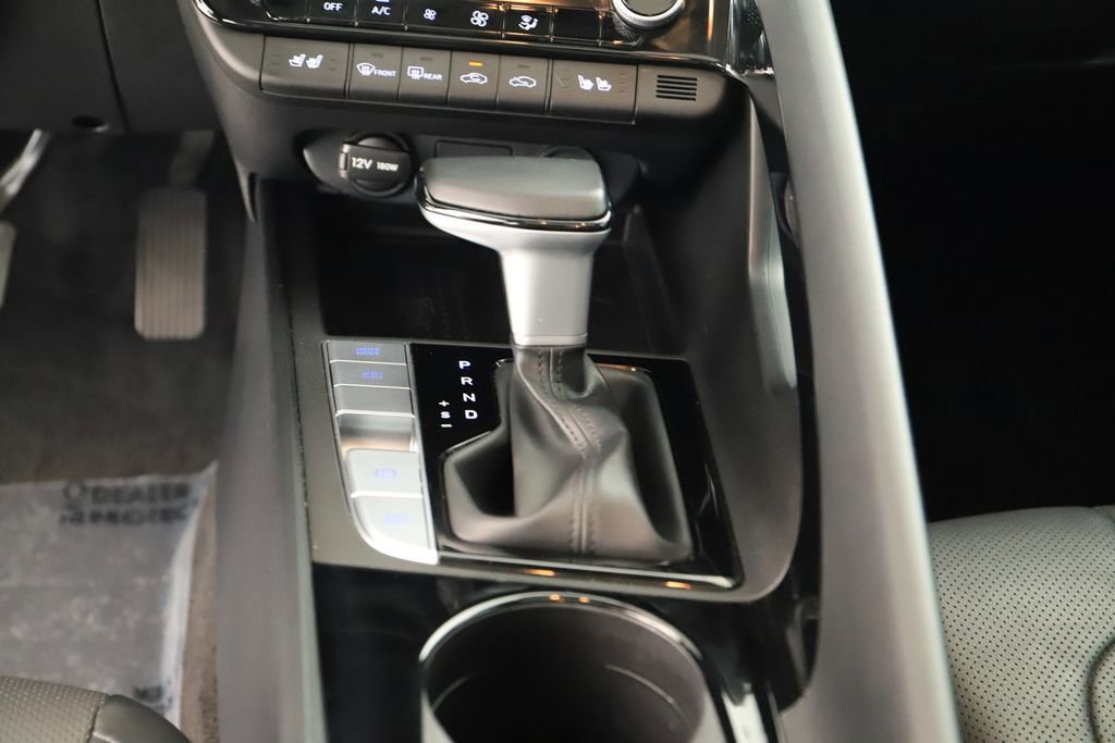 Used 2023 Hyundai Elantra Limited w/ Preferred Accessory Package image 21