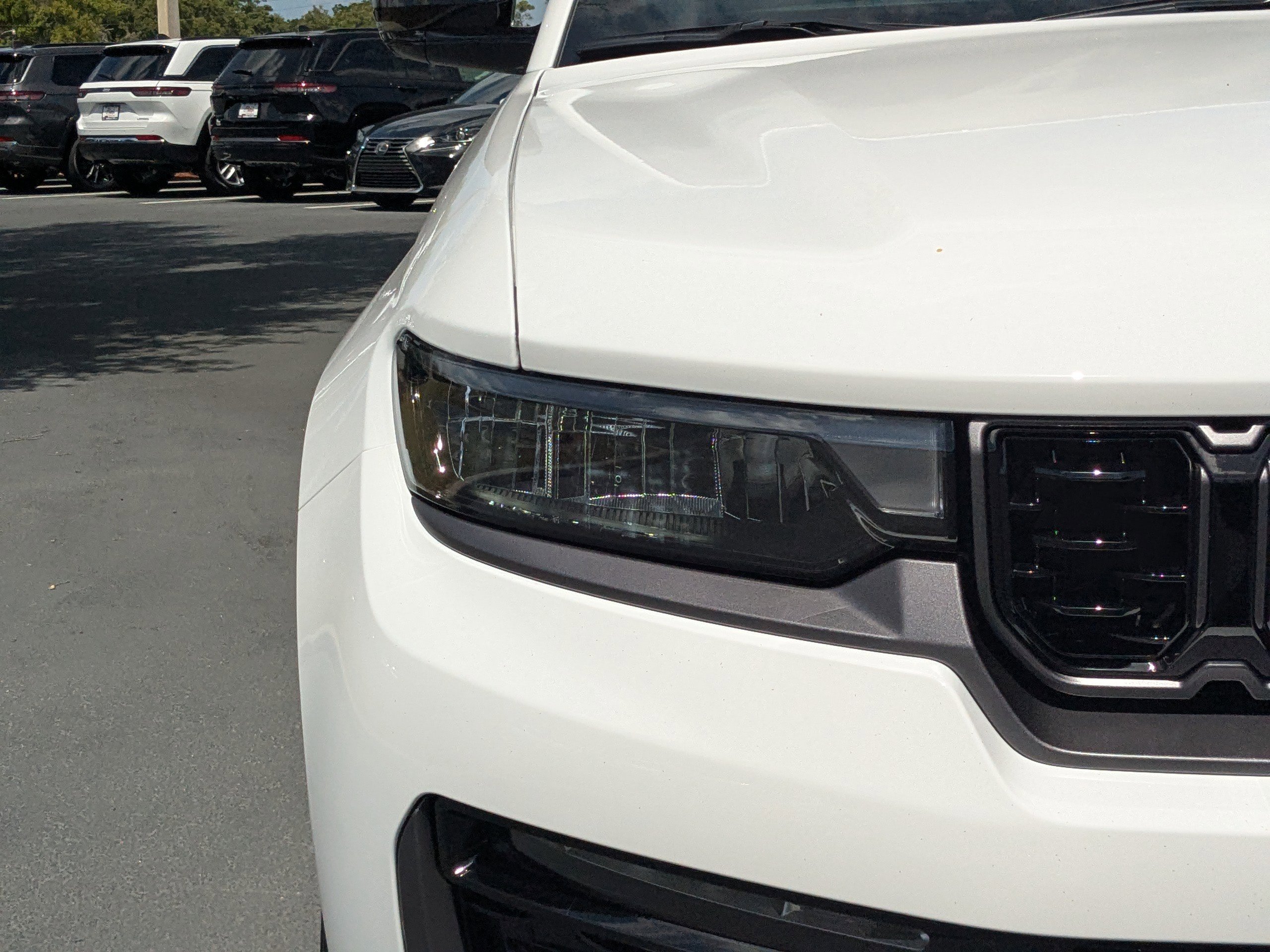 New 2026 Jeep Grand Cherokee Limited image 9