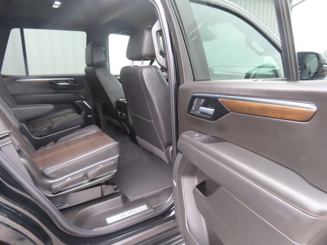 Used 2026 Chevrolet Tahoe High Country AWD/4WD image 28