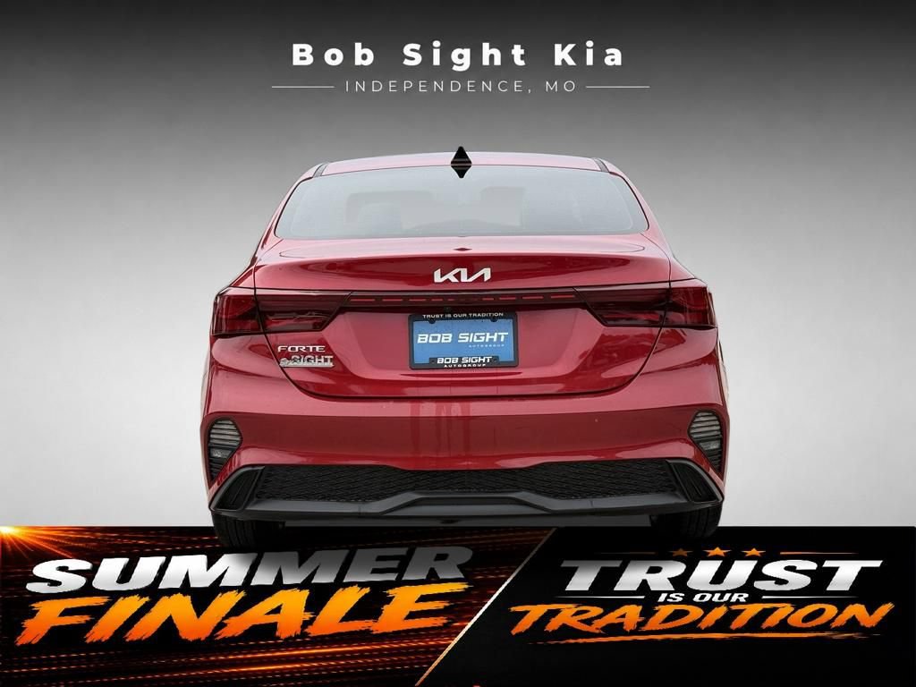 Used 2023 Kia Forte LXS w/ LXS Technology Package FWD image 5