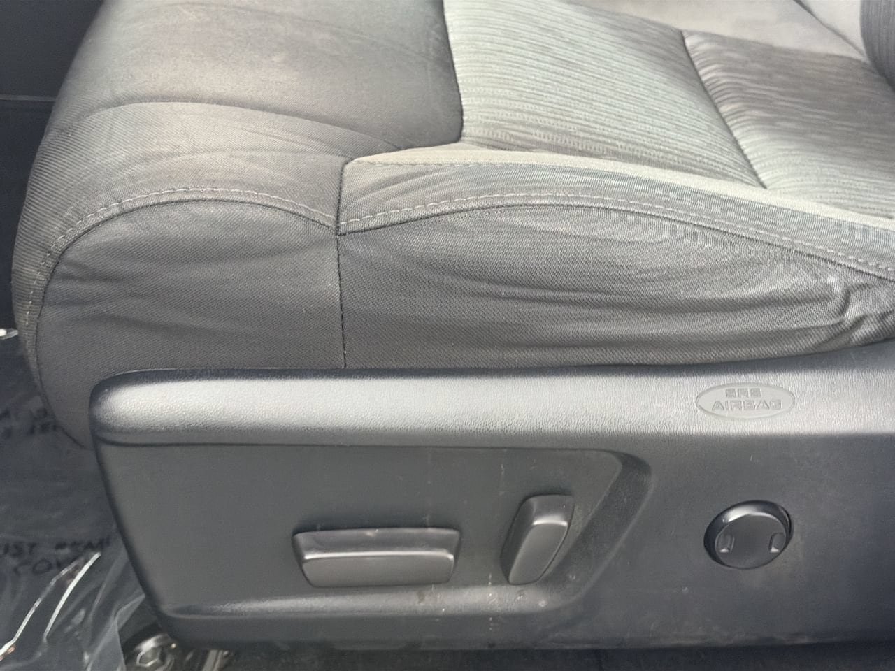 Used 2019 Toyota Tundra SR5 w/ SR5 Convenience Package RWD image 18