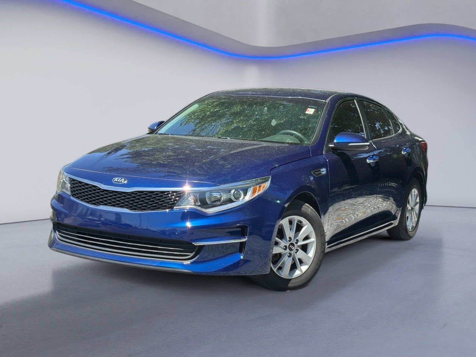 Used 2017 Kia Optima LX image 2