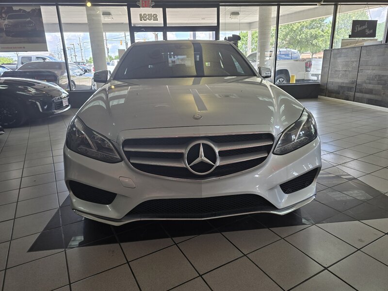 Used 2014 Mercedes-Benz E 350 4MATIC Sedan image 2