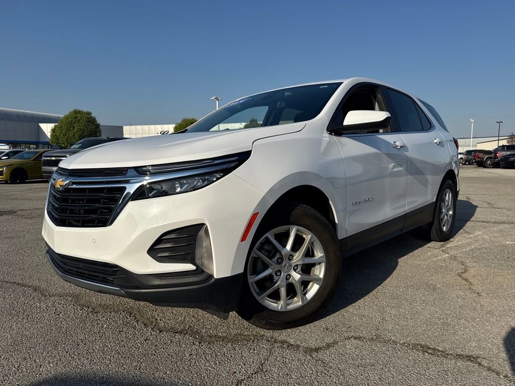 Used 2024 Chevrolet Equinox LT image 1