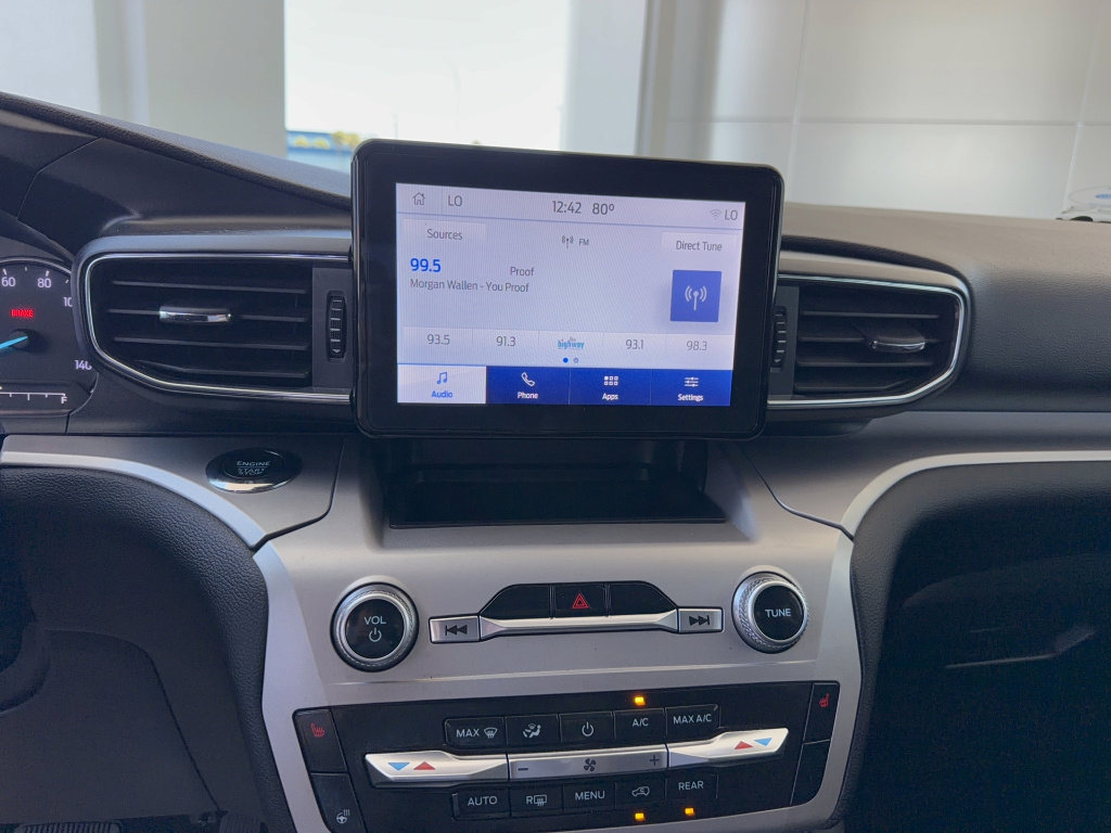 Certified 2022 Ford Explorer XLT w/ Equipment Group 202A RWD image 22