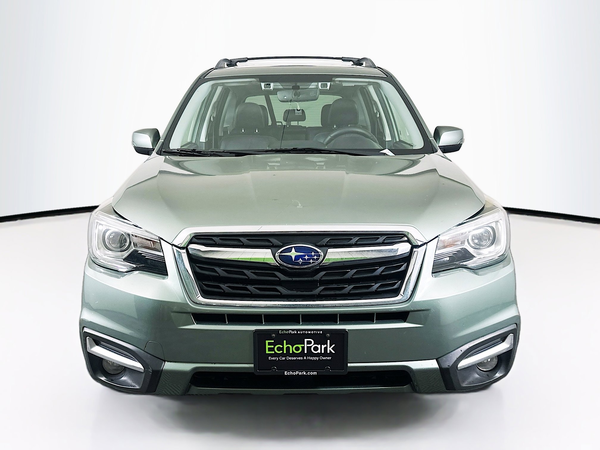 Used 2017 Subaru Forester 2.5i Touring image 2