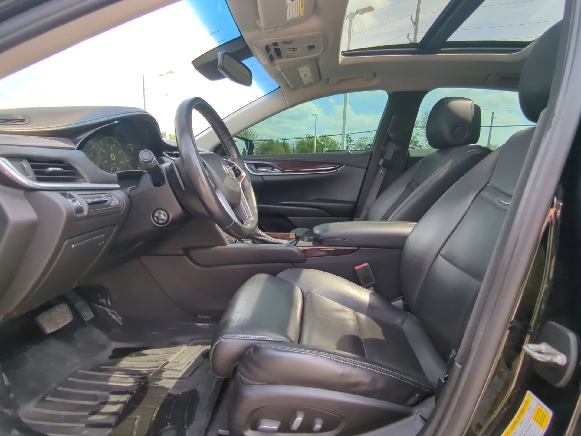 Used 2013 Cadillac XTS Premium AWD/4WD image 13