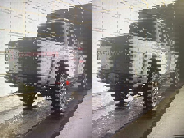 Used 2021 Jeep Gladiator Rubicon image 4