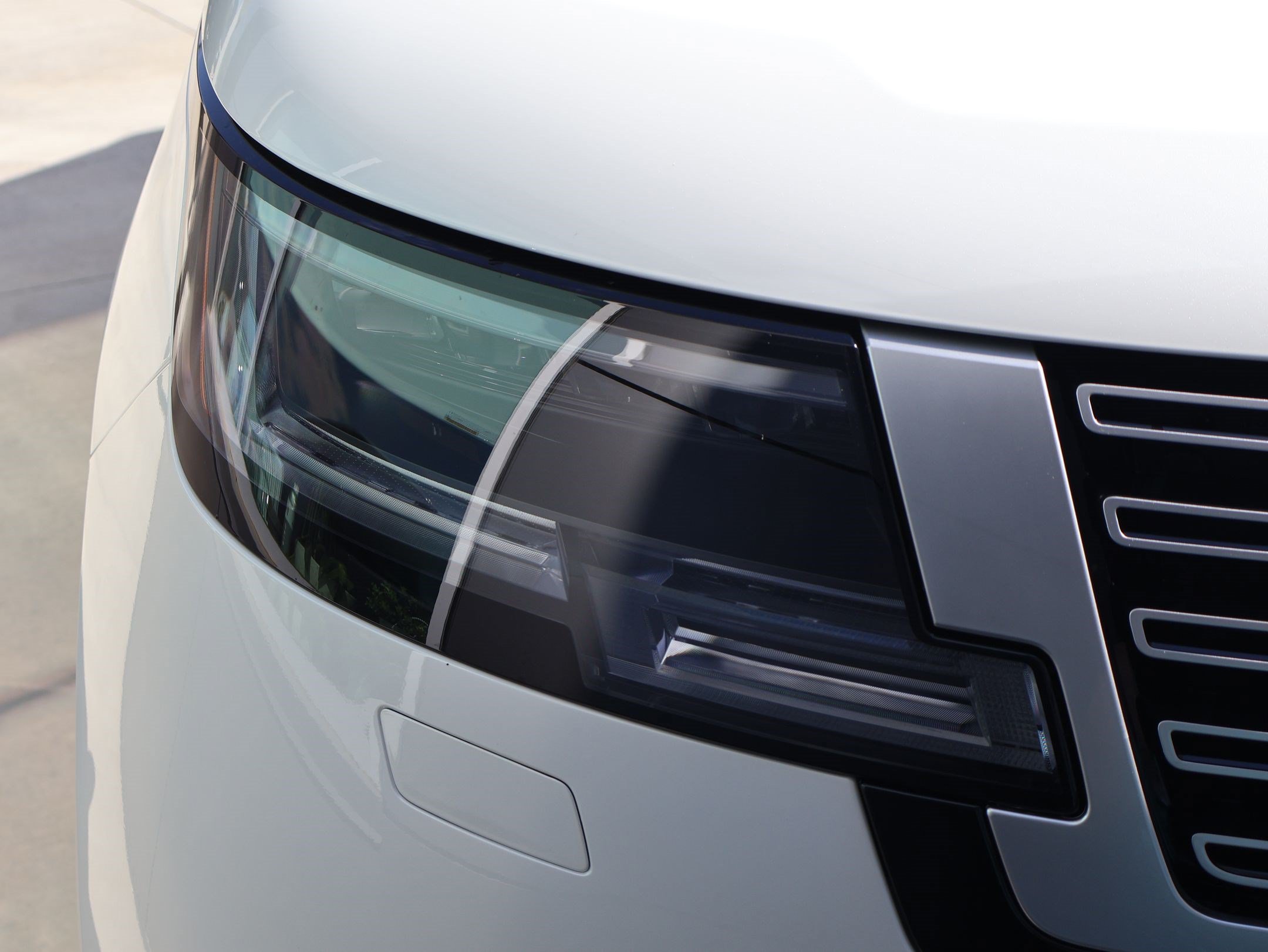 New 2026 Land Rover Range Rover Autobiography AWD/4WD image 12