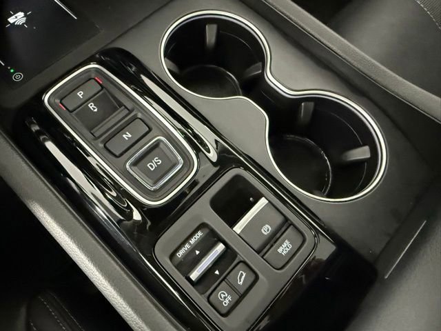 Used 2025 Honda Pilot Touring image 25