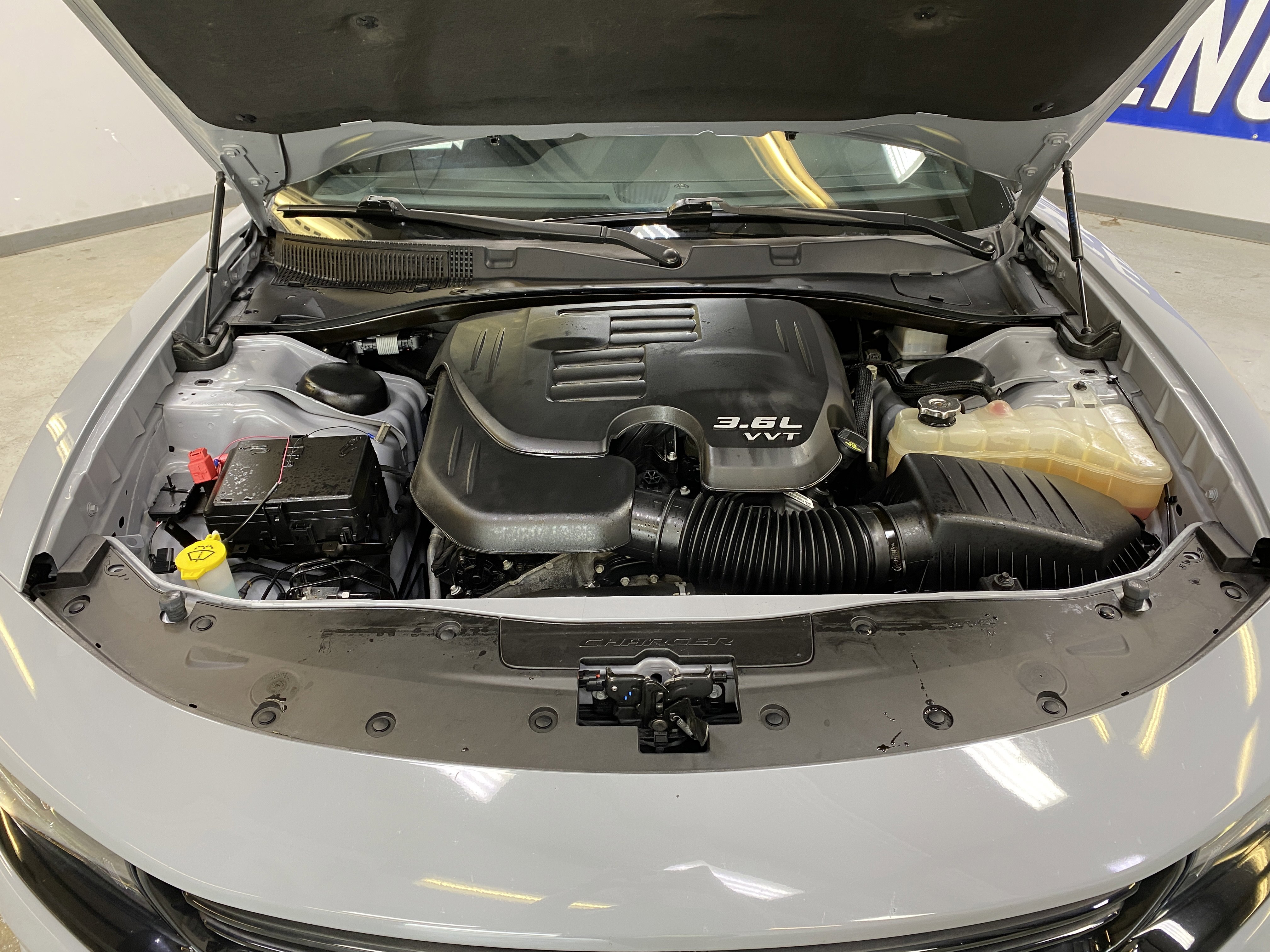 Used 2022 Dodge Charger SXT image 9