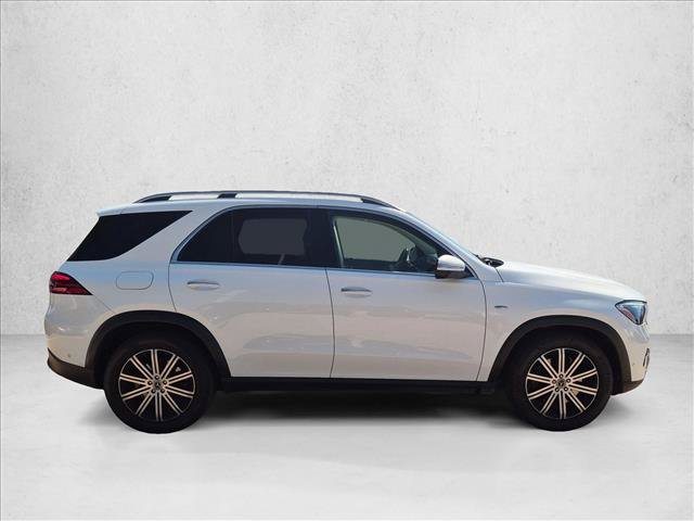 Used 2025 Mercedes-Benz GLE 450e 4MATIC image 4