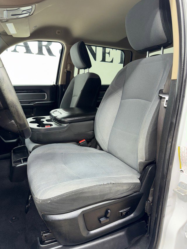 Used 2019 RAM 2500 Big Horn image 32