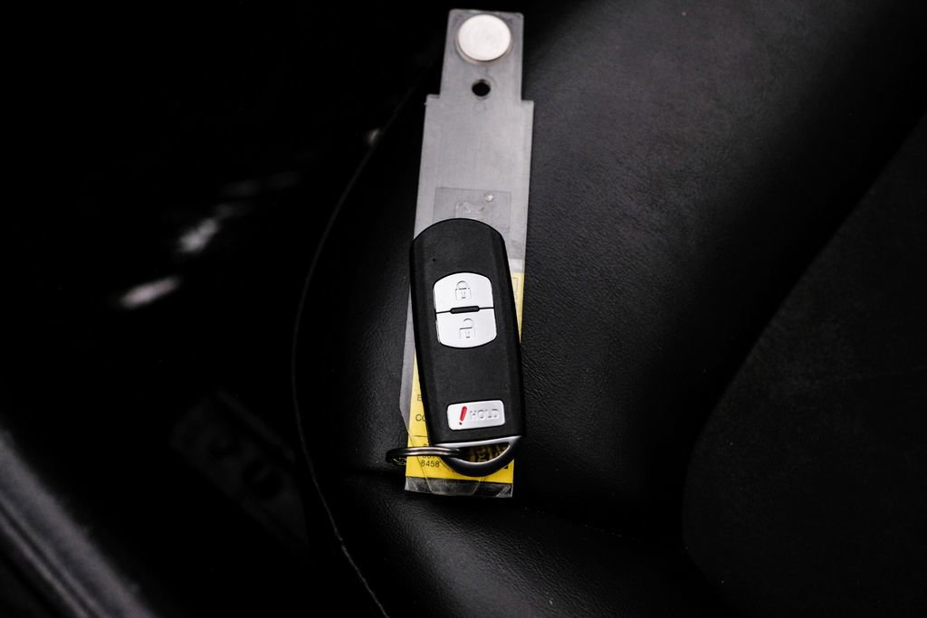 Used 2020 MAZDA CX-5 Touring image 59