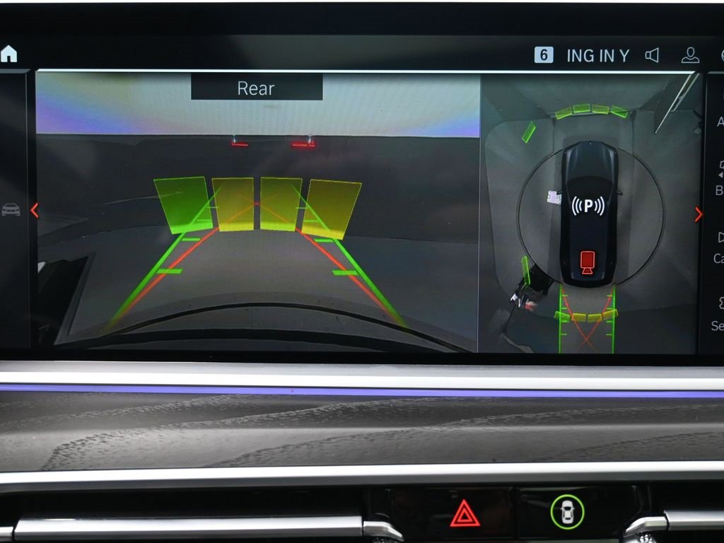 Used 2022 BMW X7 xDrive40i w/ Premium Package image 15