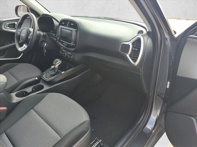 Used 2024 Kia Soul LX w/ Option Group 015 image 19