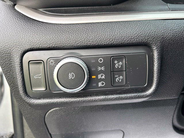 Used 2021 Ford Explorer XLT w/ Equipment Group 202A AWD/4WD image 19