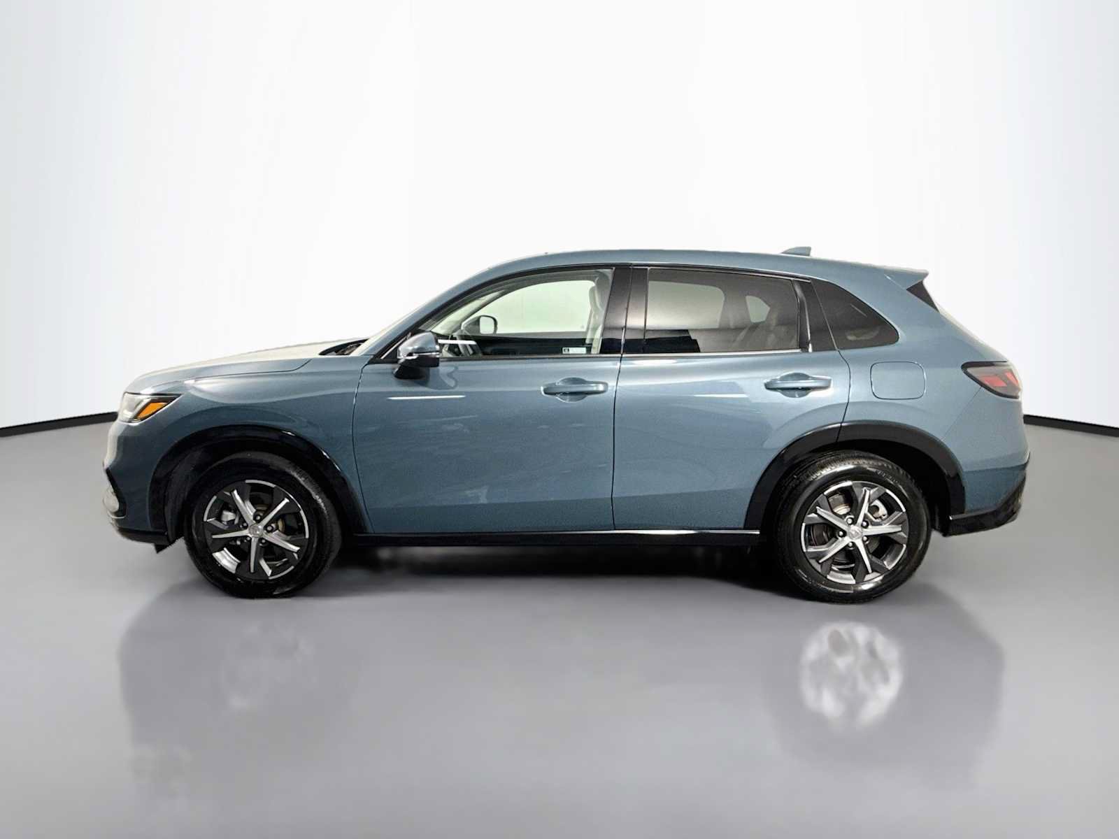 Certified 2024 Honda HR-V EX-L image 4