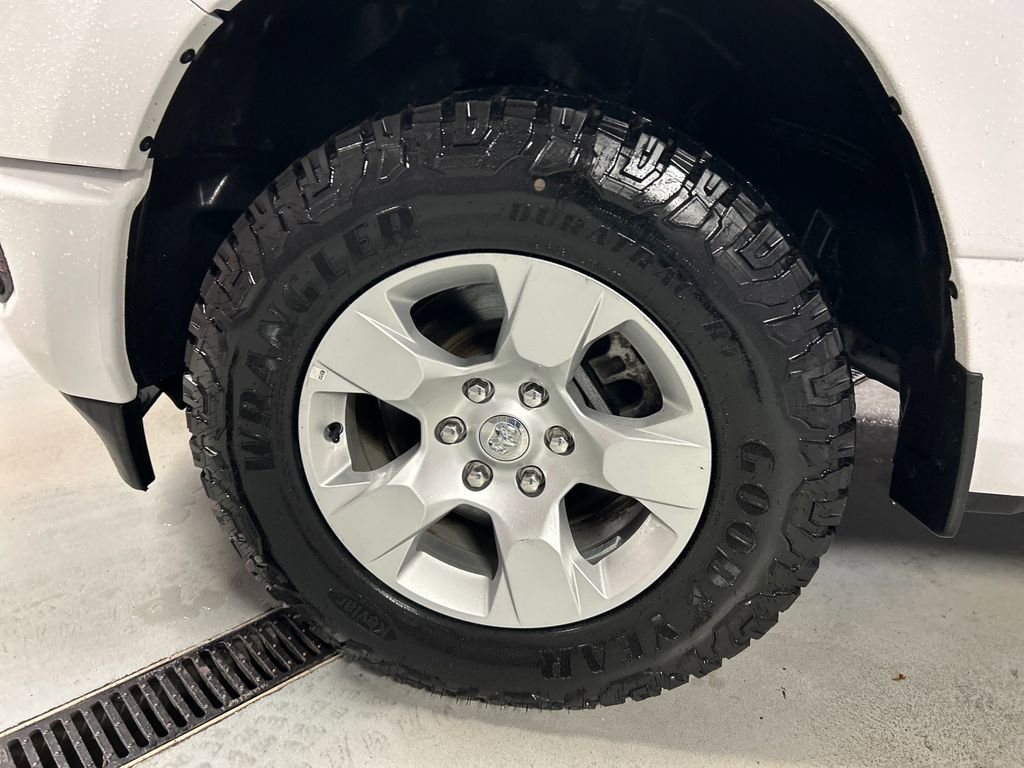 Used 2023 RAM 1500 Big Horn AWD/4WD image 9