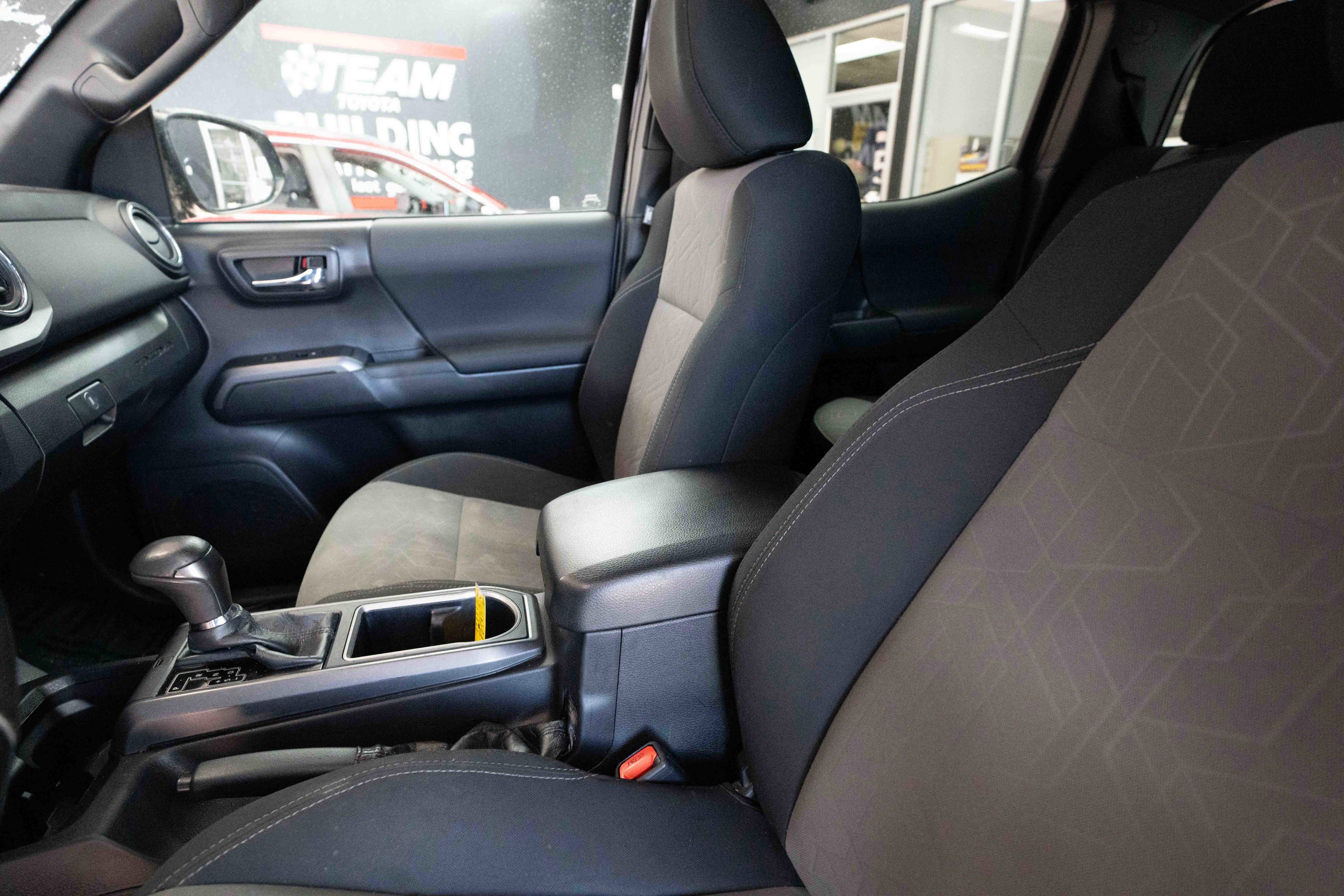 Used 2023 Toyota Tacoma TRD Off-Road image 10