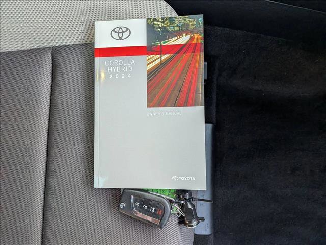 Used 2024 Toyota Corolla LE image 22