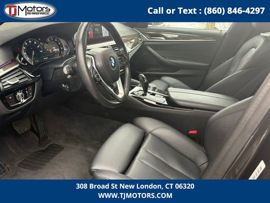 Used 2018 BMW 530i xDrive w/ Premium Package image 15