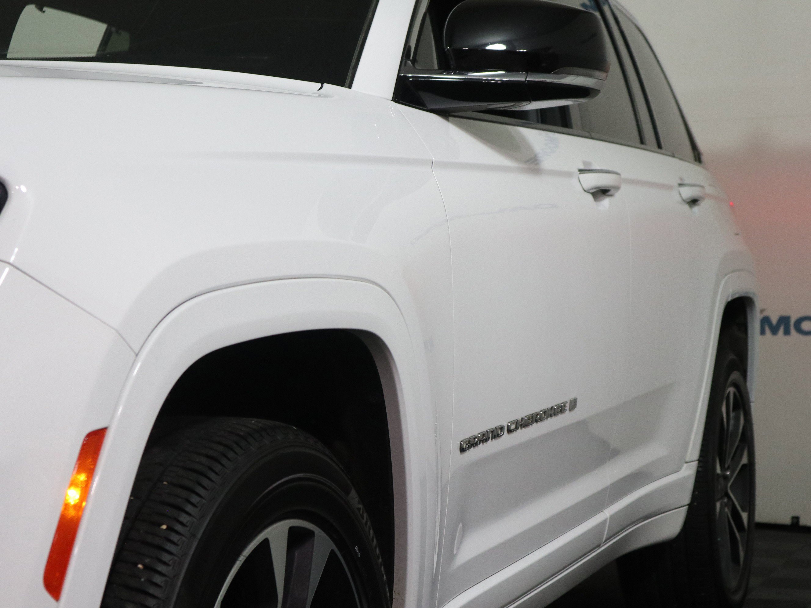 Used 2022 Jeep Grand Cherokee Overland w/ Luxury Tech Group IV image 11