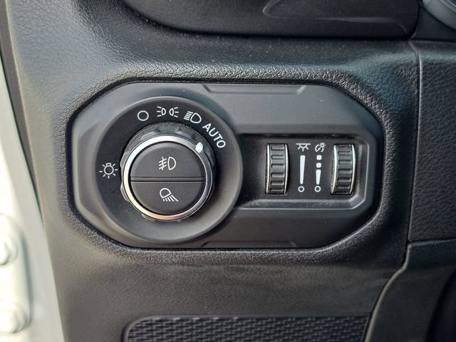 Used 2020 Jeep Gladiator Overland AWD/4WD image 30