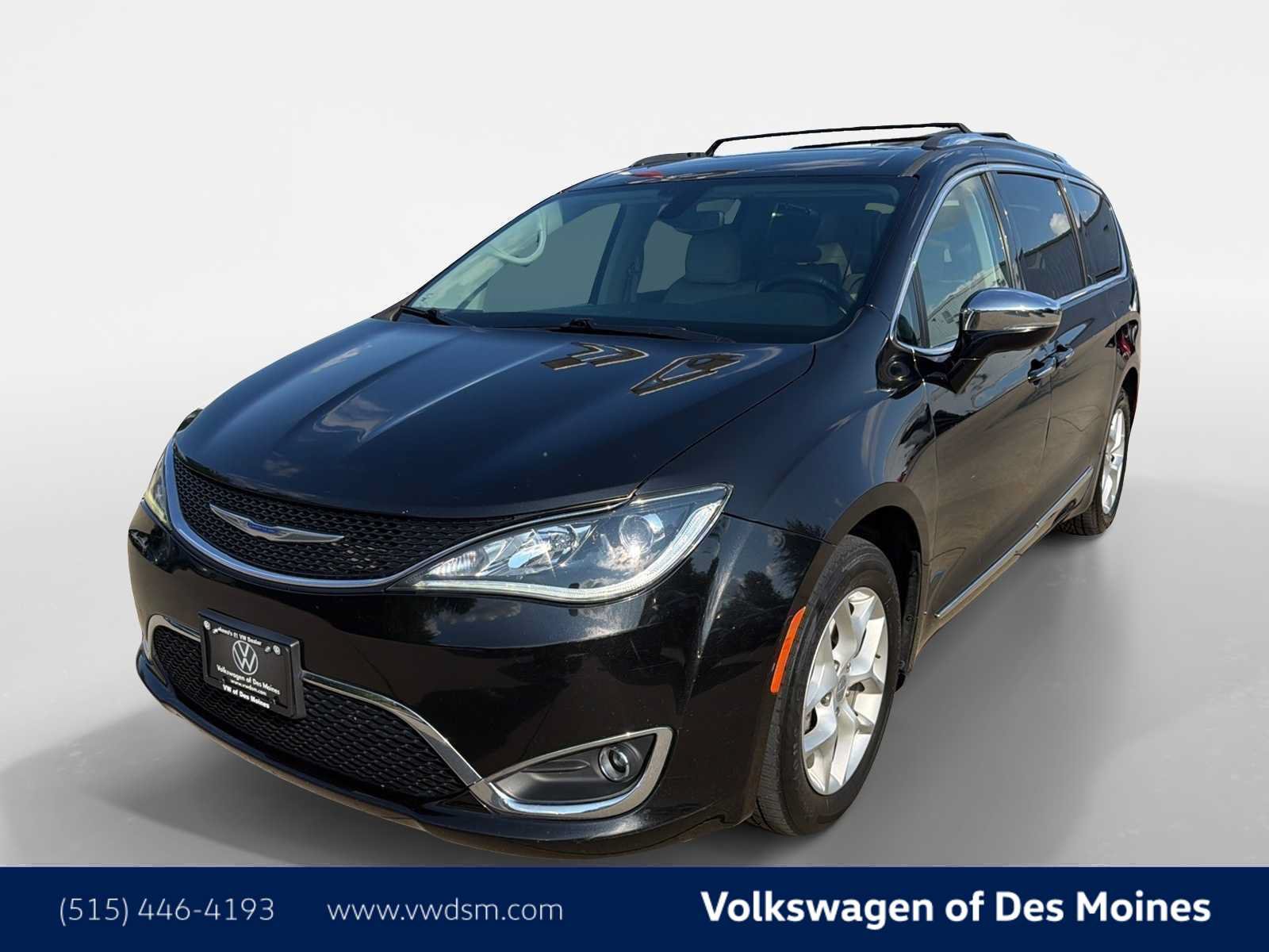 Used 2020 Chrysler Pacifica Limited FWD image 1