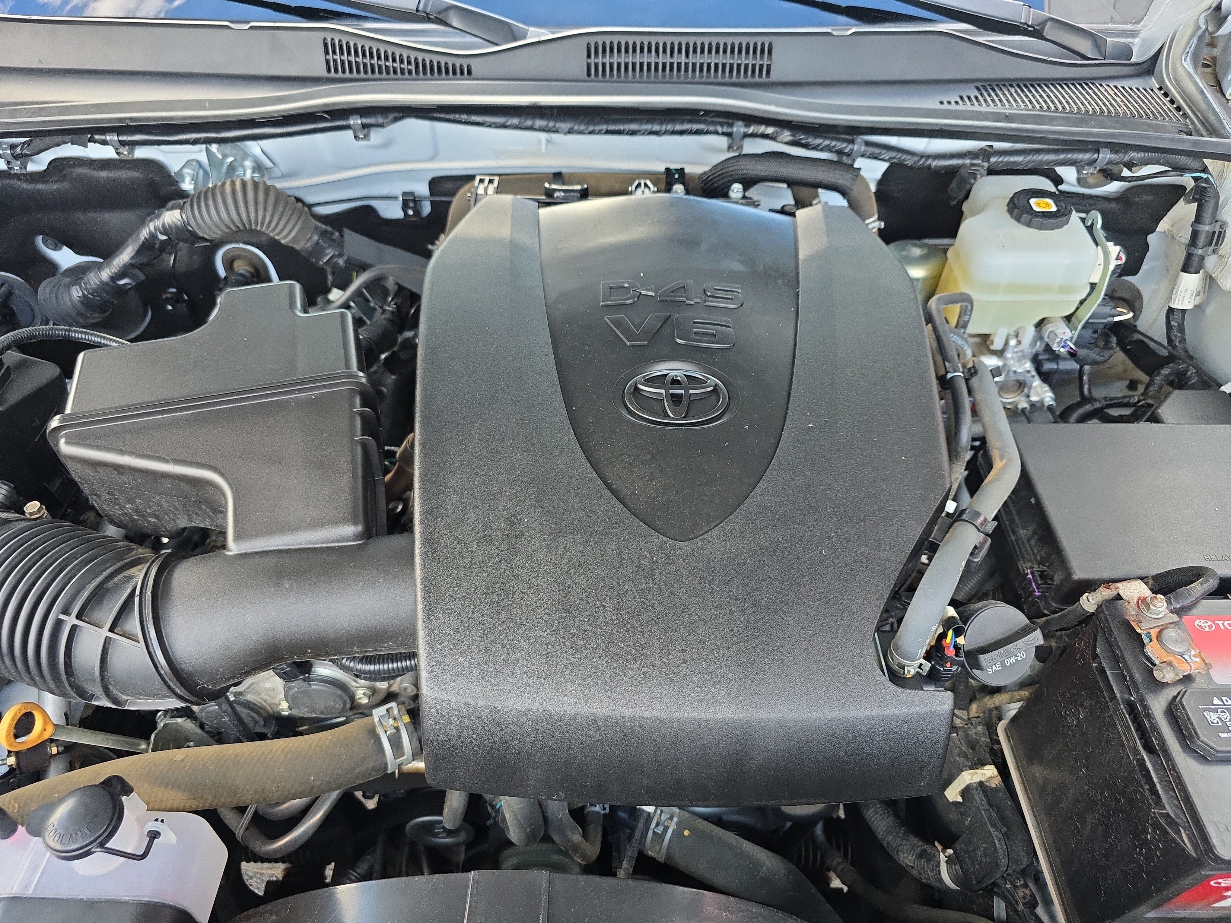 Used 2023 Toyota Tacoma TRD Off-Road AWD/4WD image 10