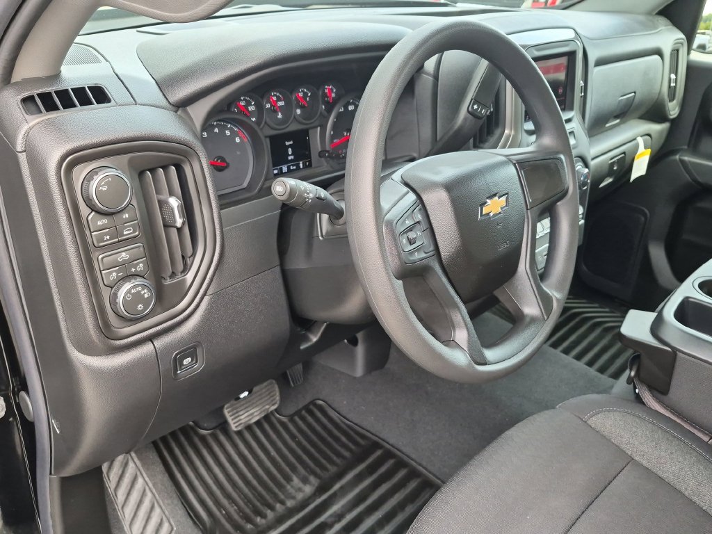 New 2026 Chevrolet Silverado 1500 Custom w/ Turbomax Blackout Package AWD/4WD image 11