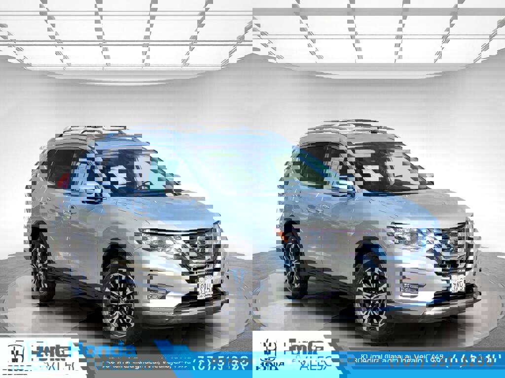 Used 2020 Nissan Rogue SV w/ Sun & Sound Touring Package