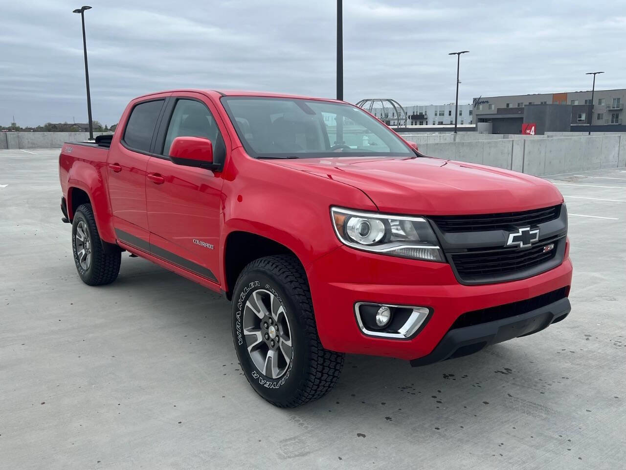 Used 2018 Chevrolet Colorado Z71 AWD/4WD image 4