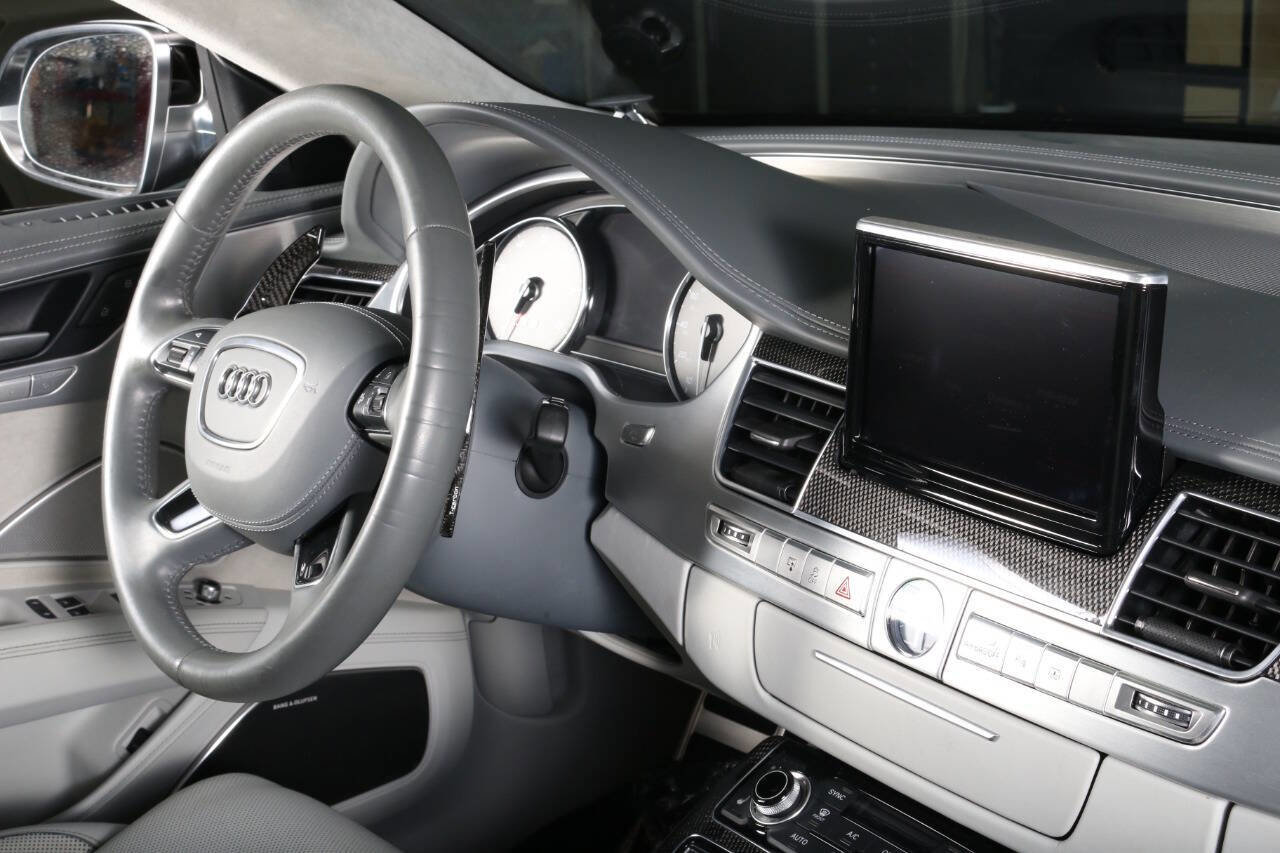Used 2014 Audi S8 AWD/4WD image 65
