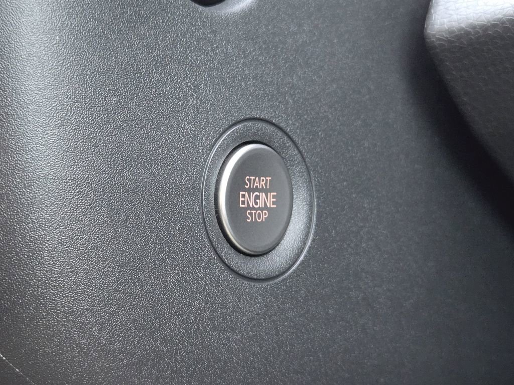 Used 2023 Volkswagen ID.4 Pro image 22